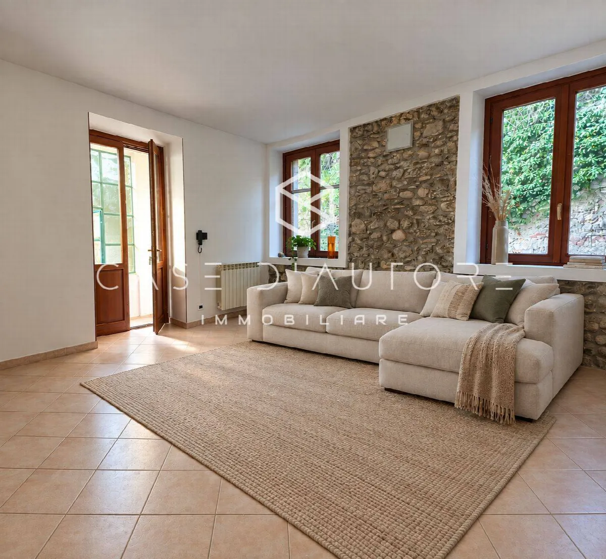 Appartamento in vendita a Cocquio-Trevisago, Cocquio - foto 1