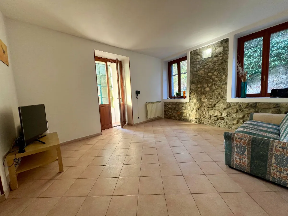 Appartamento in vendita a Cocquio-Trevisago, Cocquio - foto 7