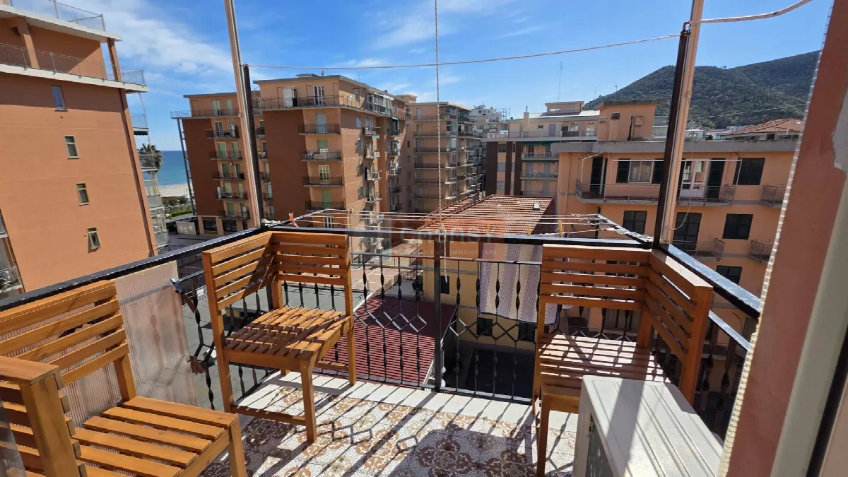 Appartamento in vendita a Borghetto Santo Spirito - foto 2