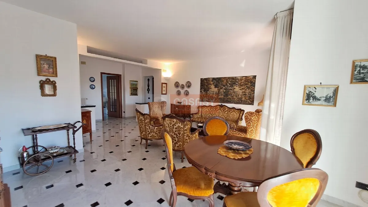 Appartamento in vendita a Albenga, Centrale - foto 2