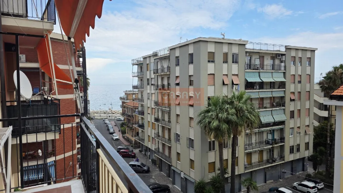 Appartamento in vendita a Albenga, Mare - foto 1