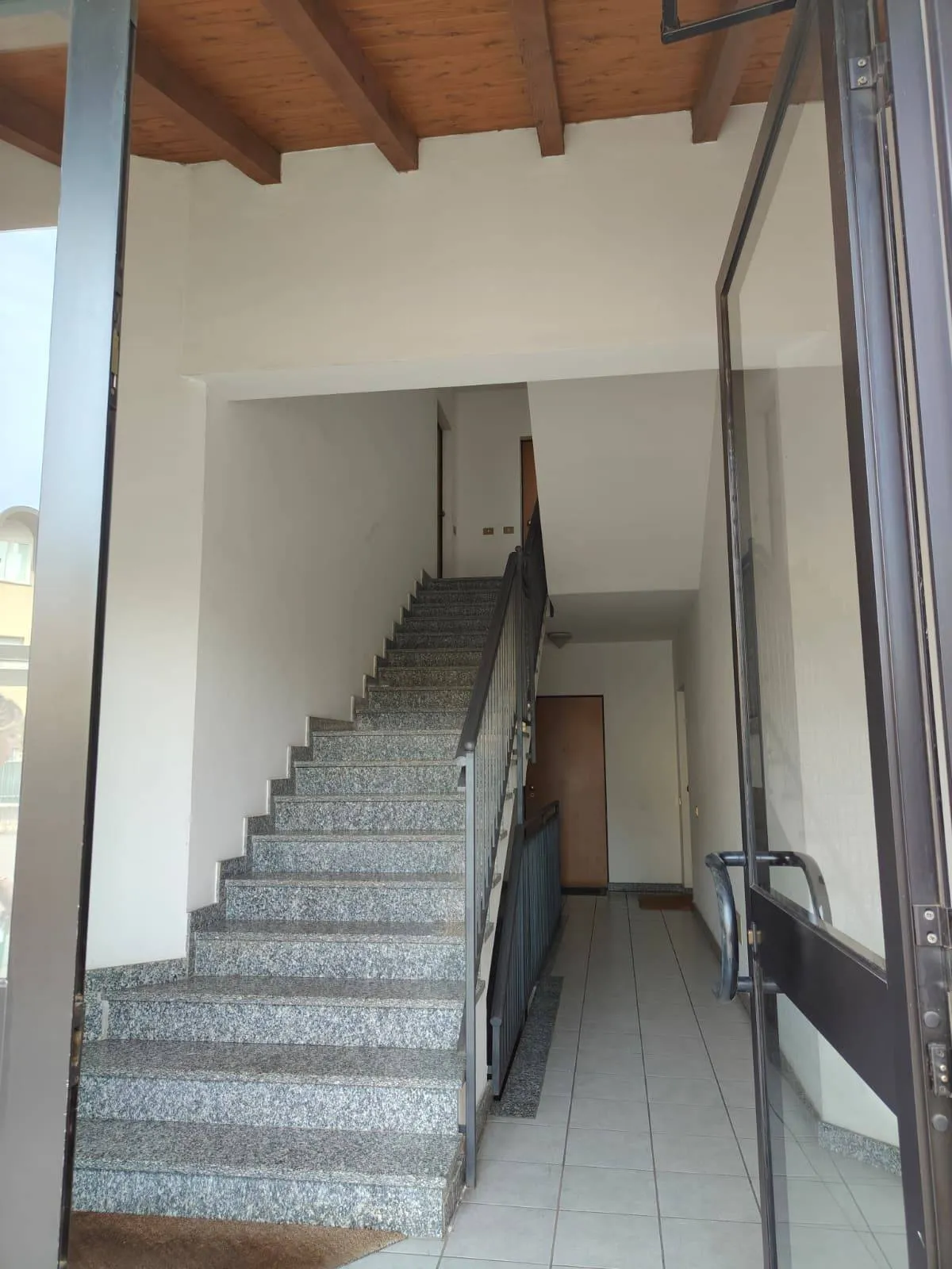 Appartamento in vendita a Cardano al Campo - foto 2