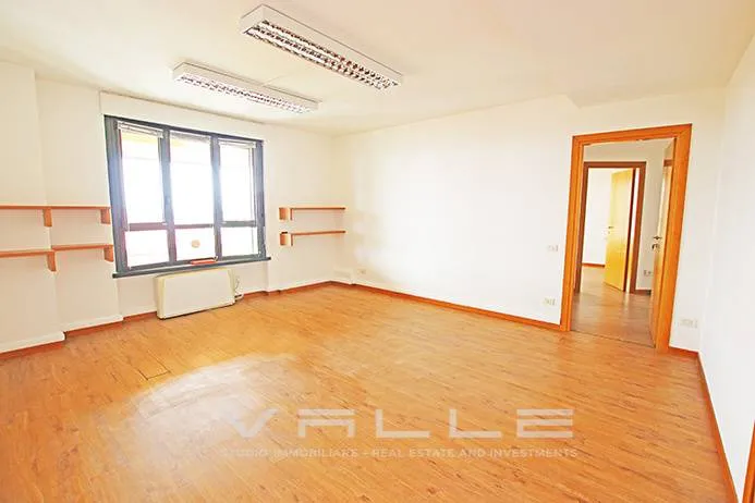 Appartamento in vendita a Bergamo, Centrale - foto 2