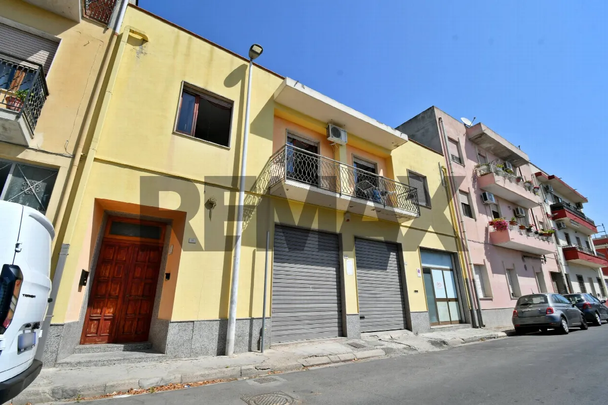 Appartamento in vendita a Quartu Sant'Elena, Zona Centro - foto 1