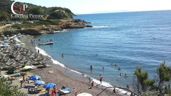 Appartamento indipendente in vendita a Porto Azzurro, Barbarossa - foto 1