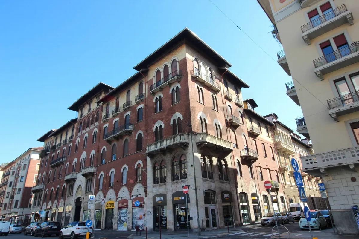 Appartamento in vendita a Torino, San Salvario - foto 1