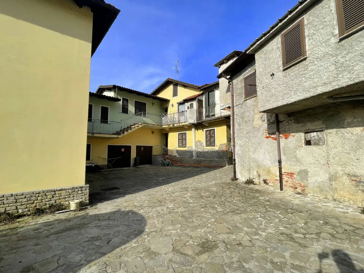 Appartamento in vendita a Cairo Montenotte, Rocchetta - foto 2