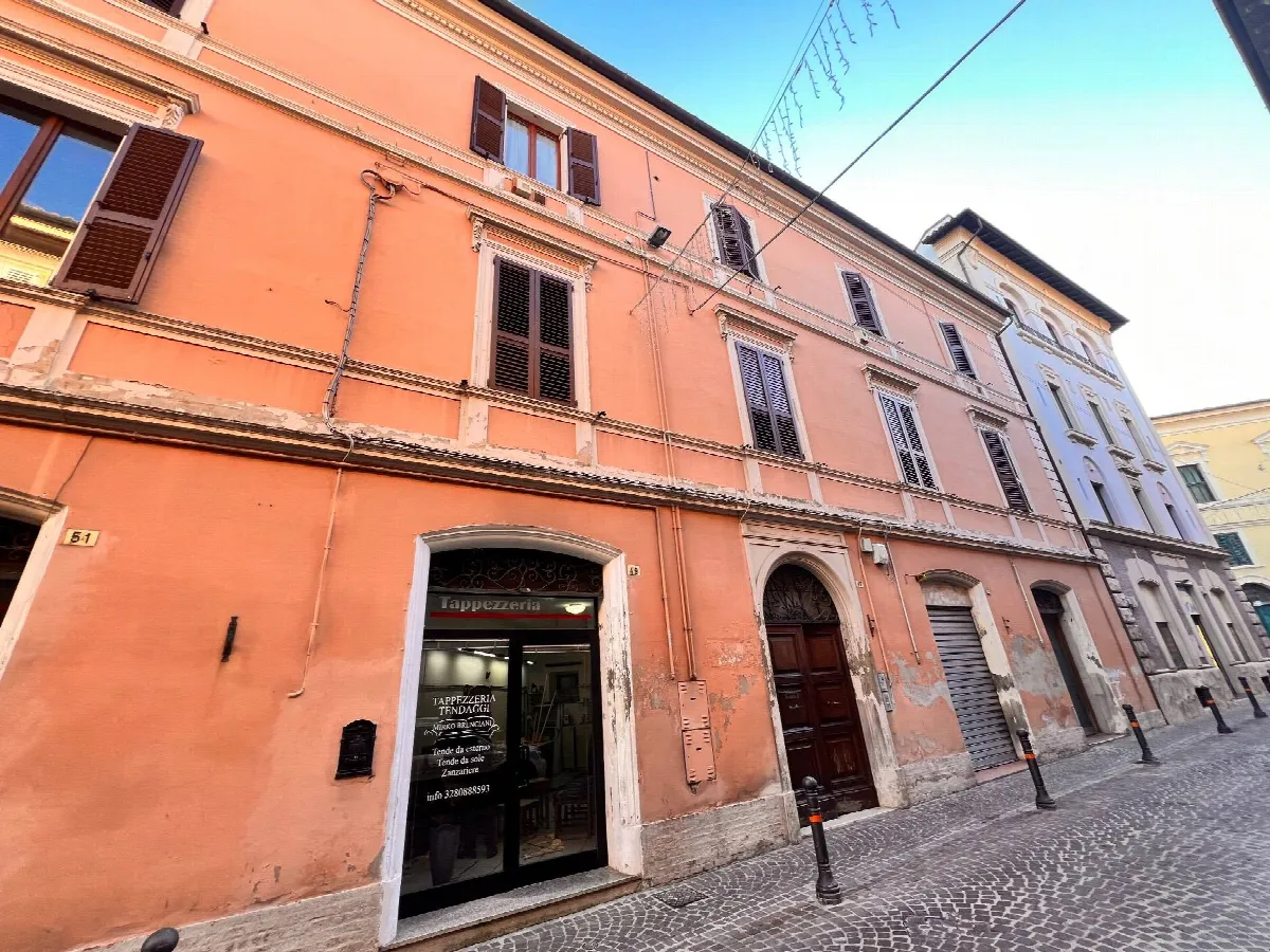 Appartamento in vendita a Fabriano, CENTRO STORICO - foto 1
