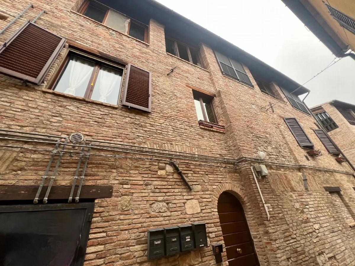Appartamento in vendita a Fabriano, CENTRO STORICO - foto 2