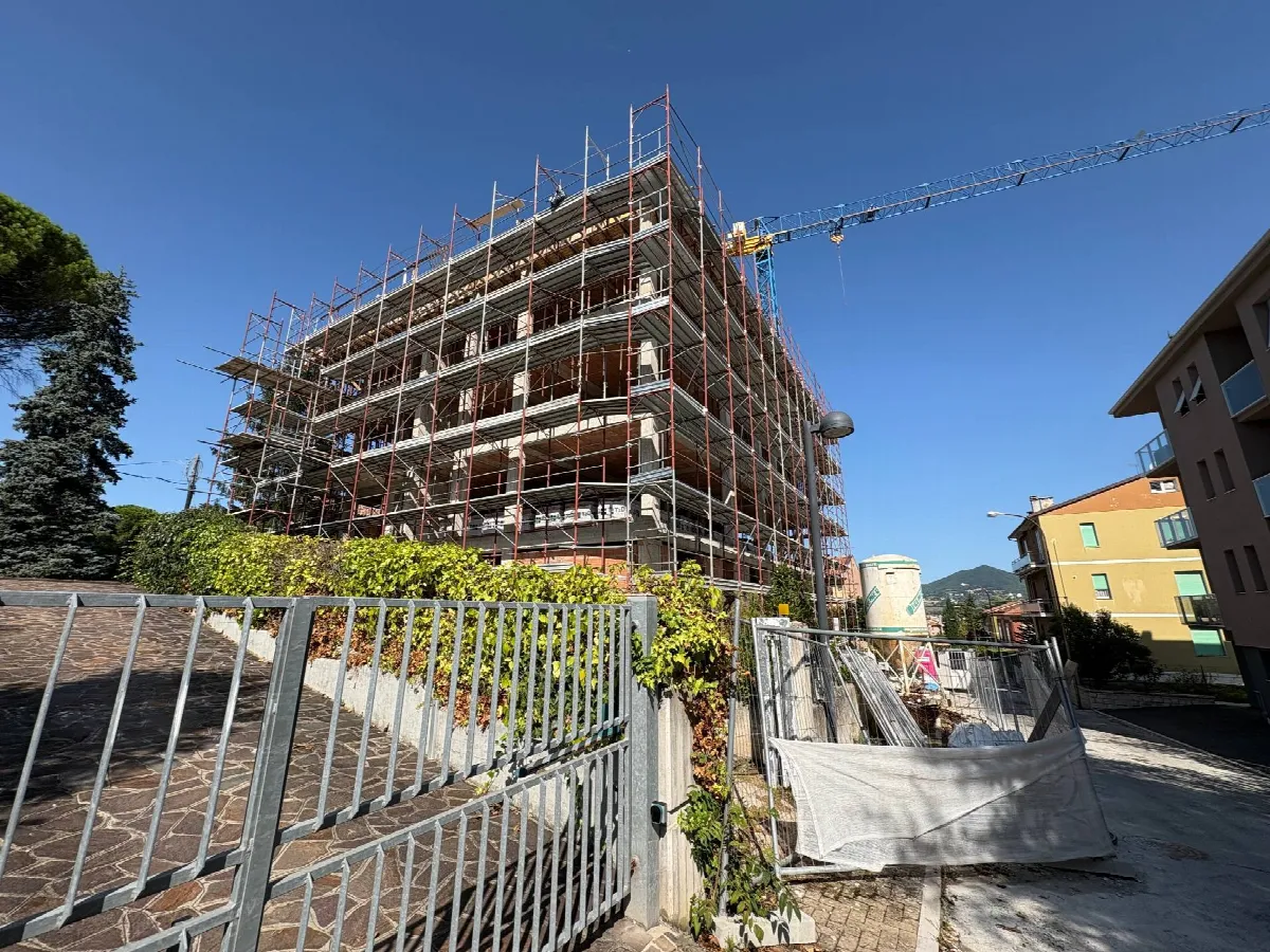 Appartamento in vendita a Fabriano, SEMI PERIFERIA - foto 4