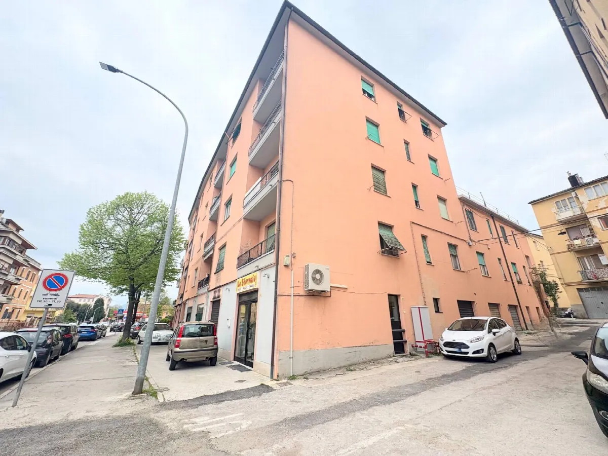 Appartamento in vendita a Fabriano, SEMI PERIFERIA - foto 1