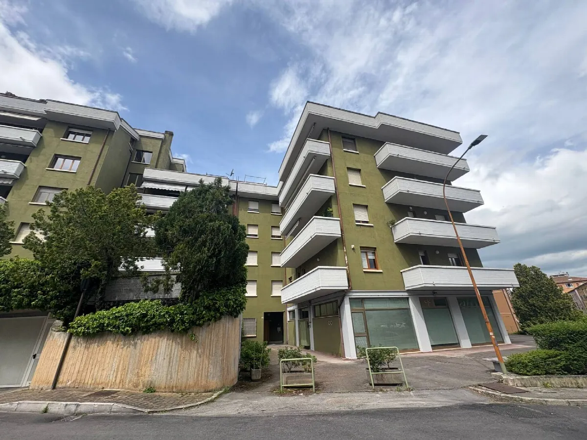 Appartamento in vendita a Fabriano, SEMI PERIFERIA - foto 3