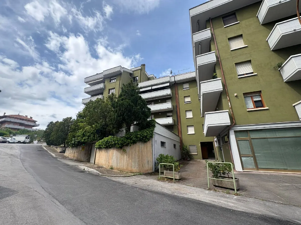 Appartamento in vendita a Fabriano, SEMI PERIFERIA - foto 4