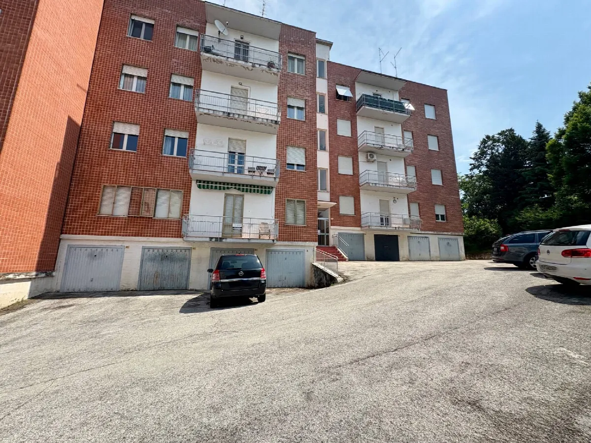 Appartamento in vendita a Fabriano, SEMI PERIFERIA - foto 2
