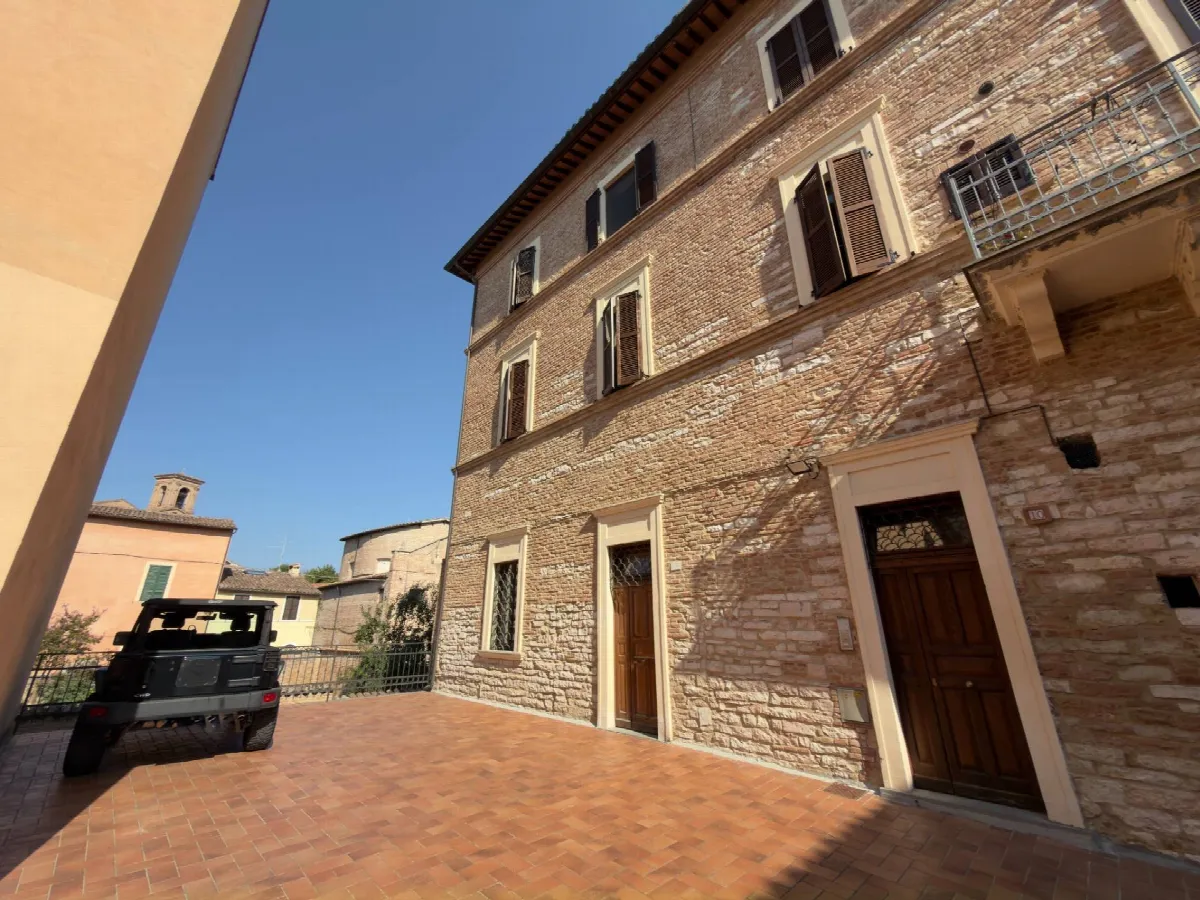 Appartamento in vendita a Fabriano, CENTRO STORICO - foto 2