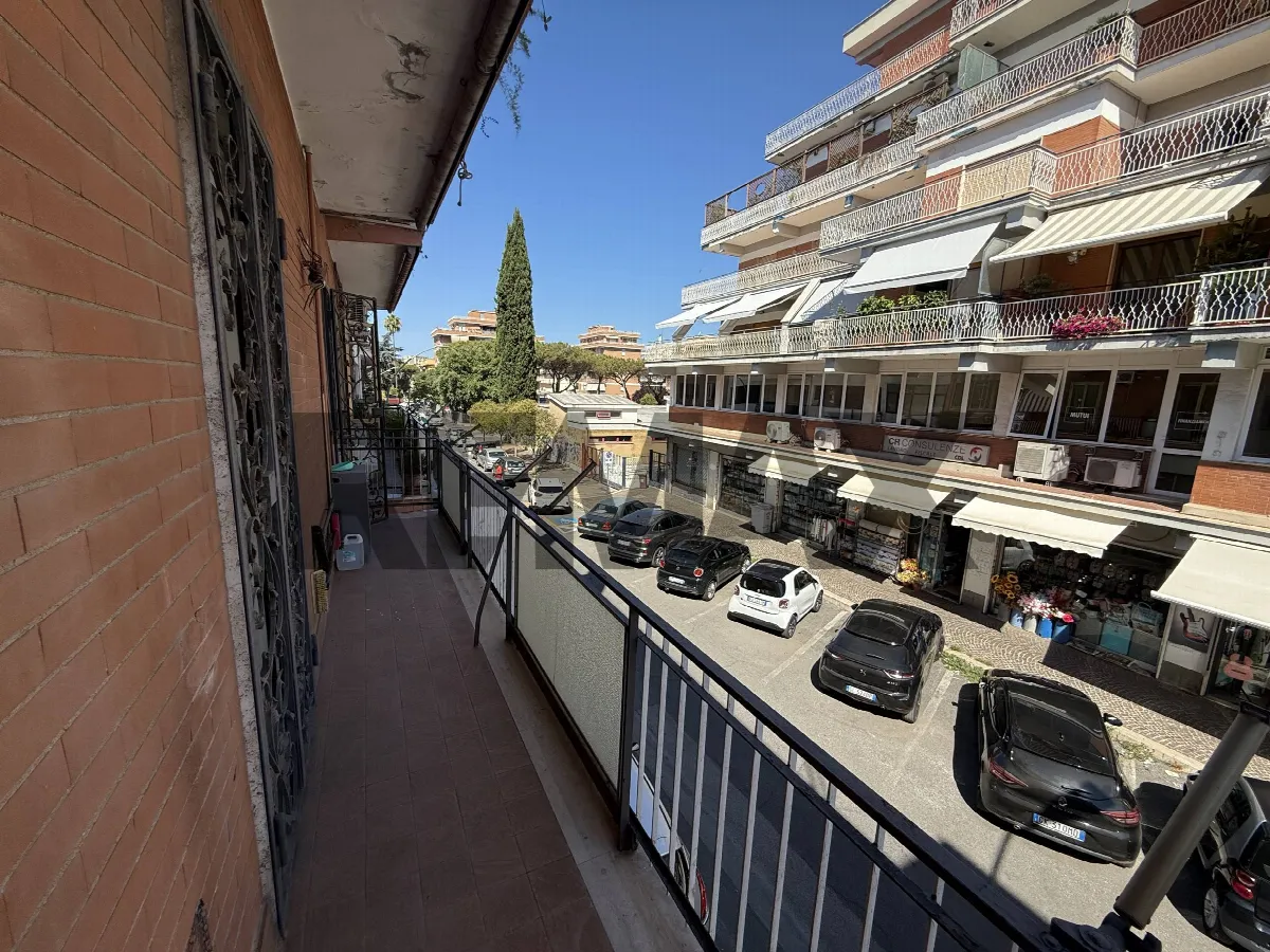 Appartamento in vendita a Pomezia, Centro - foto 10