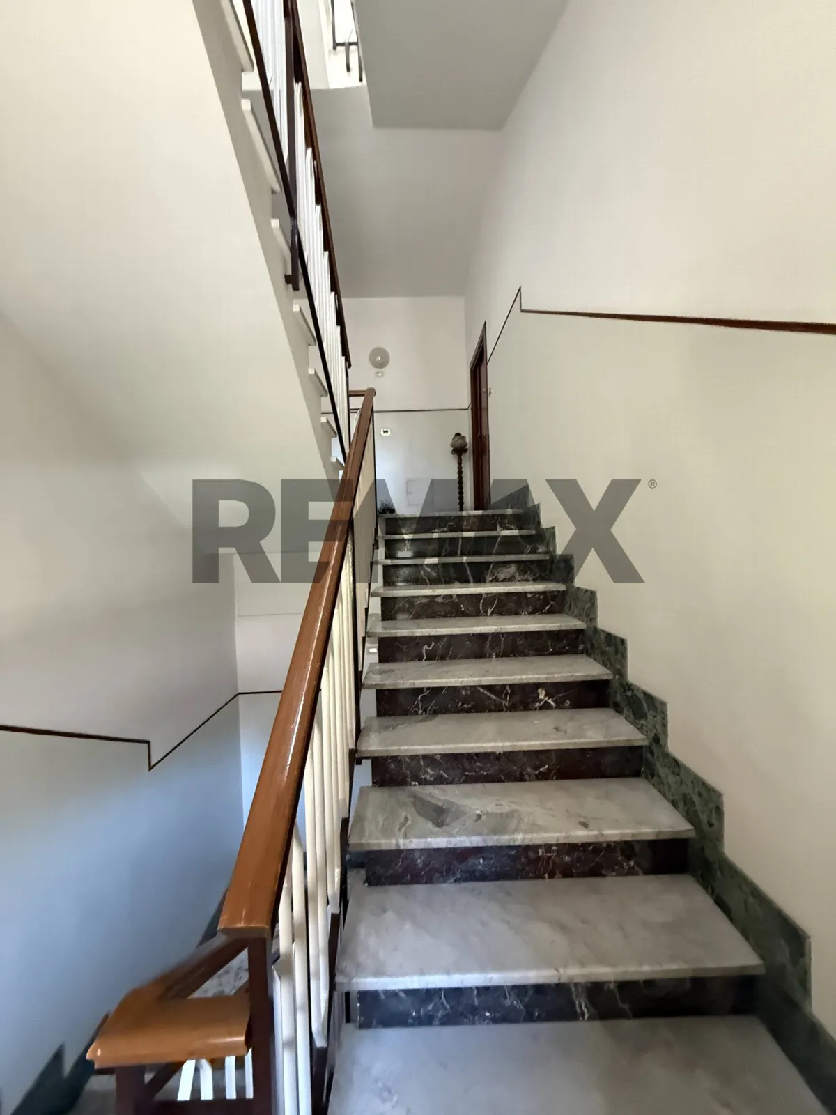 Appartamento in vendita a Pomezia, Centro - foto 3
