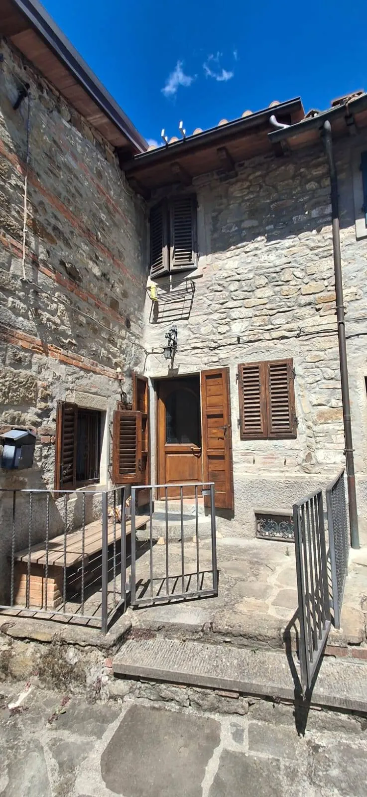 Appartamento indipendente in vendita a Castel San Niccolò - foto 1
