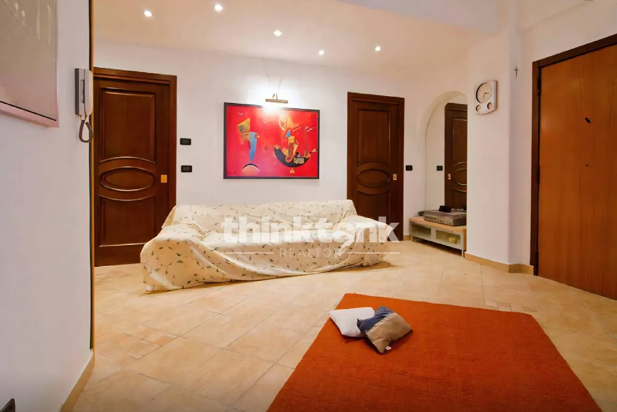 Appartamento in vendita a Catania, Centro Storico,Umberto,Etnea,Dante,Stesico - foto 2