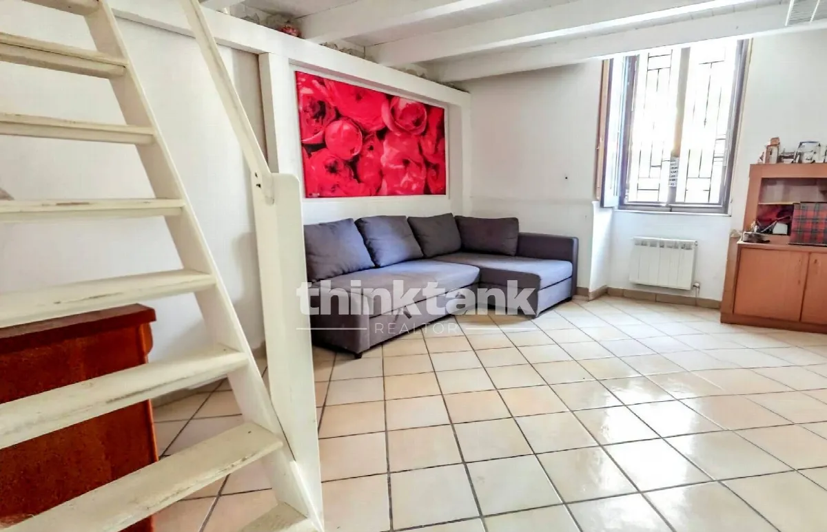 Appartamento indipendente in vendita a Catania, Vulcania,Caronda,Lincoln,Imbriani,Province - foto 1