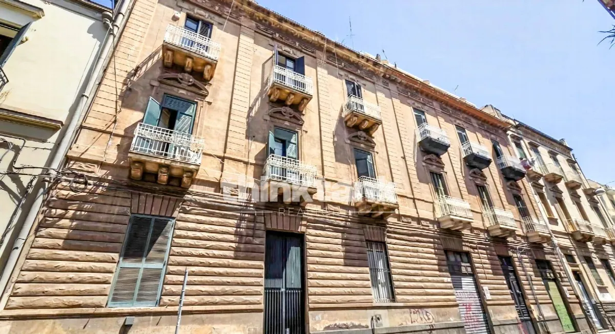 Appartamento in vendita a Catania, Villa Bellini - foto 1