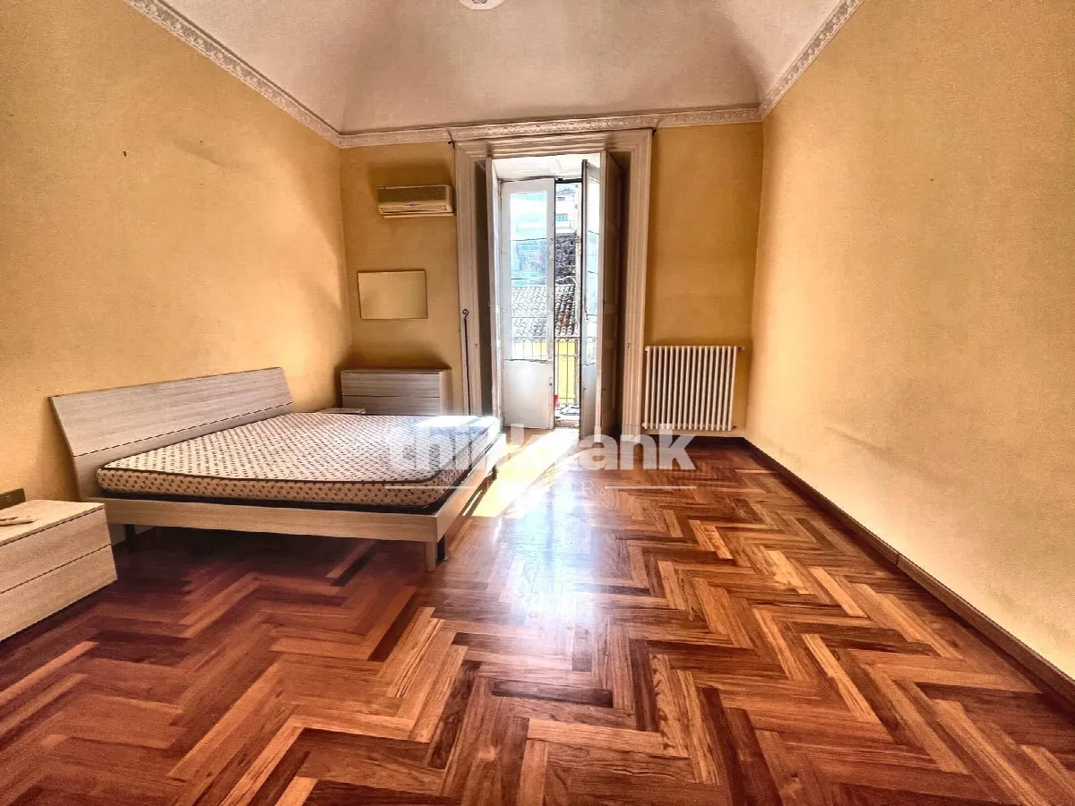 Appartamento in vendita a Catania, Zona centro - foto 1