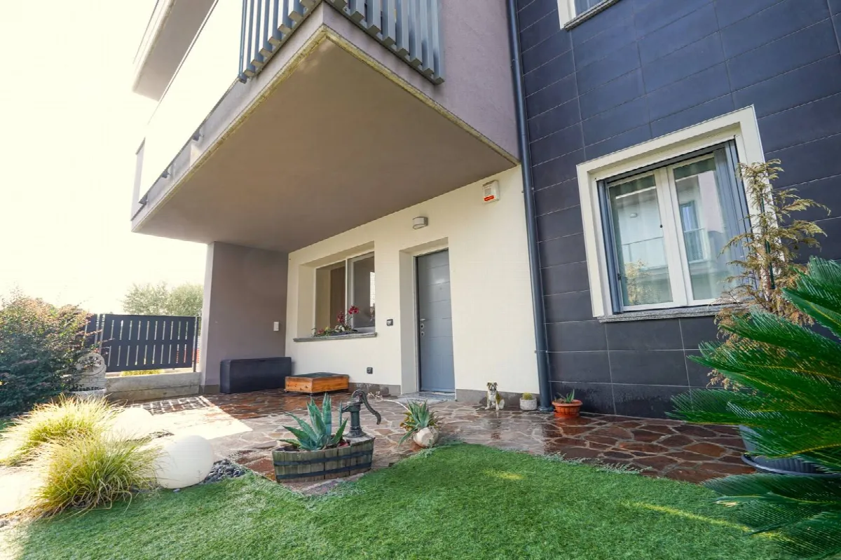 Appartamento in villa in vendita a Bonate Sotto - foto 2