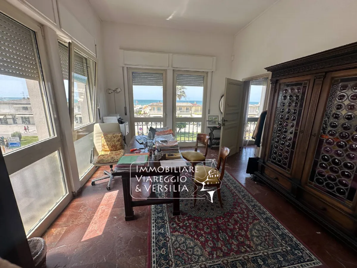 Appartamento in vendita a Viareggio, Centro Mare - foto 4