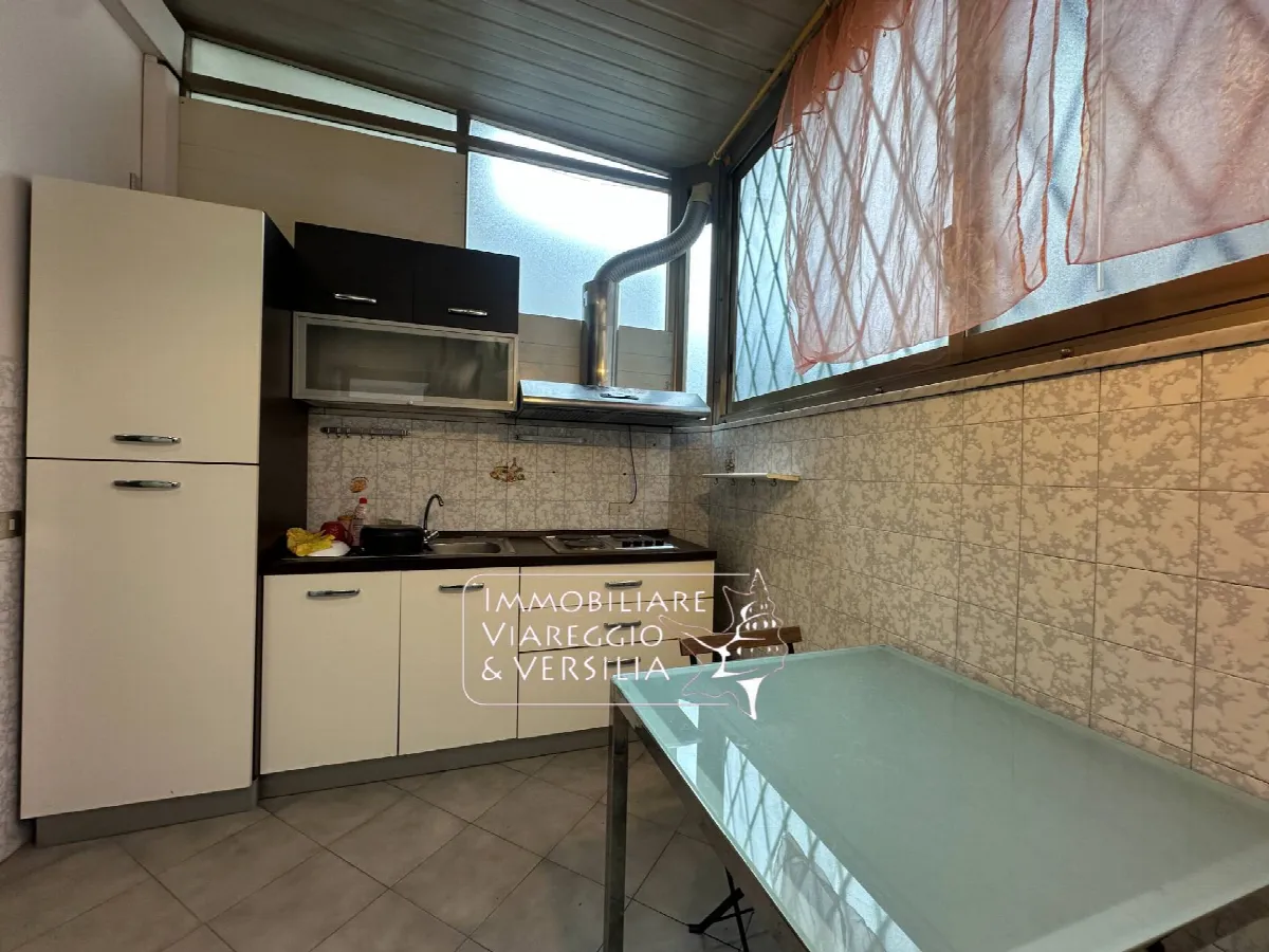 Appartamento in vendita a Viareggio, Centro Pineta - foto 5