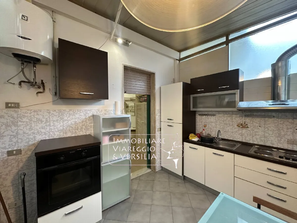 Appartamento in vendita a Viareggio, Centro Pineta - foto 7