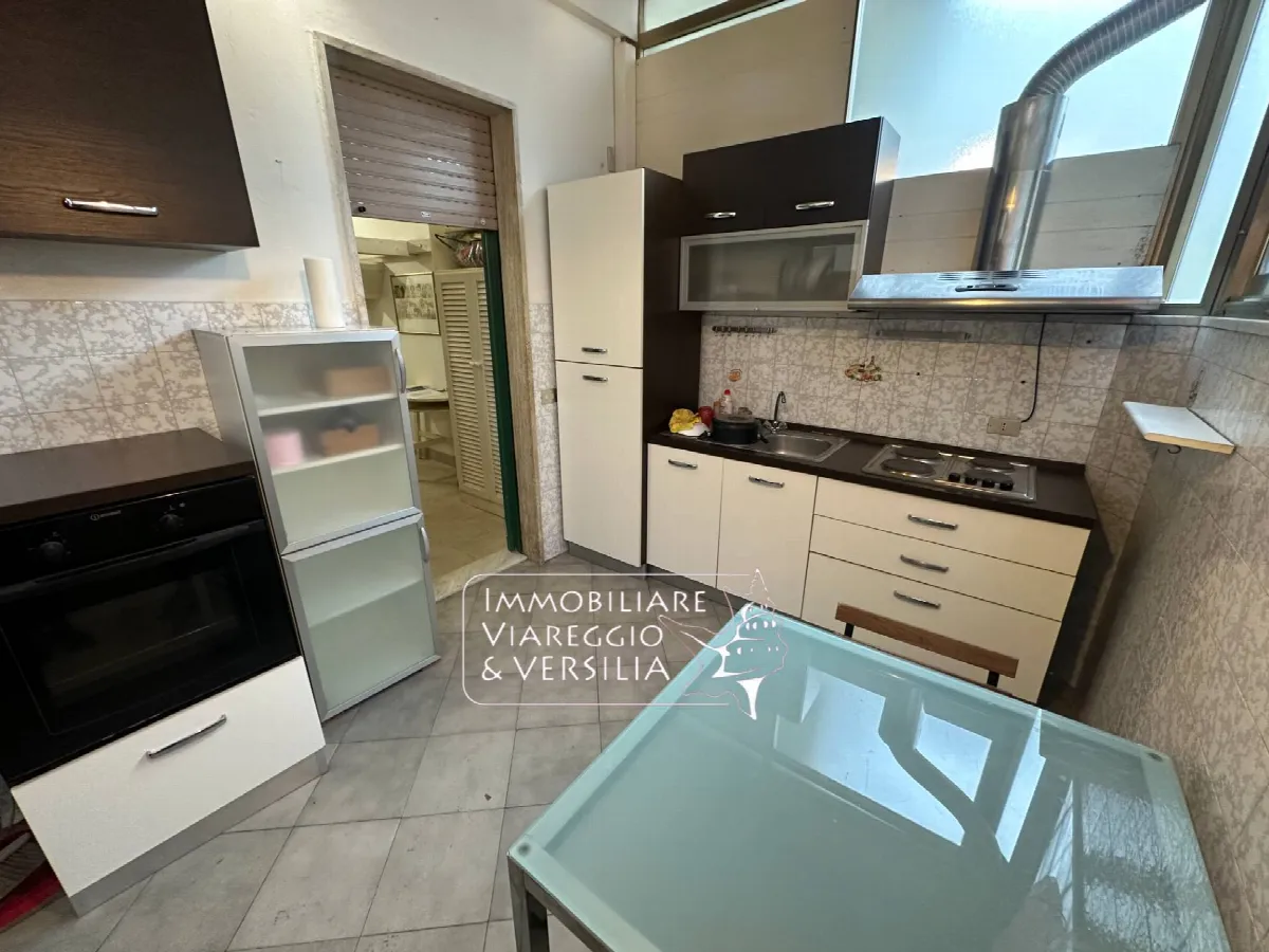 Appartamento in vendita a Viareggio, Centro Pineta - foto 8