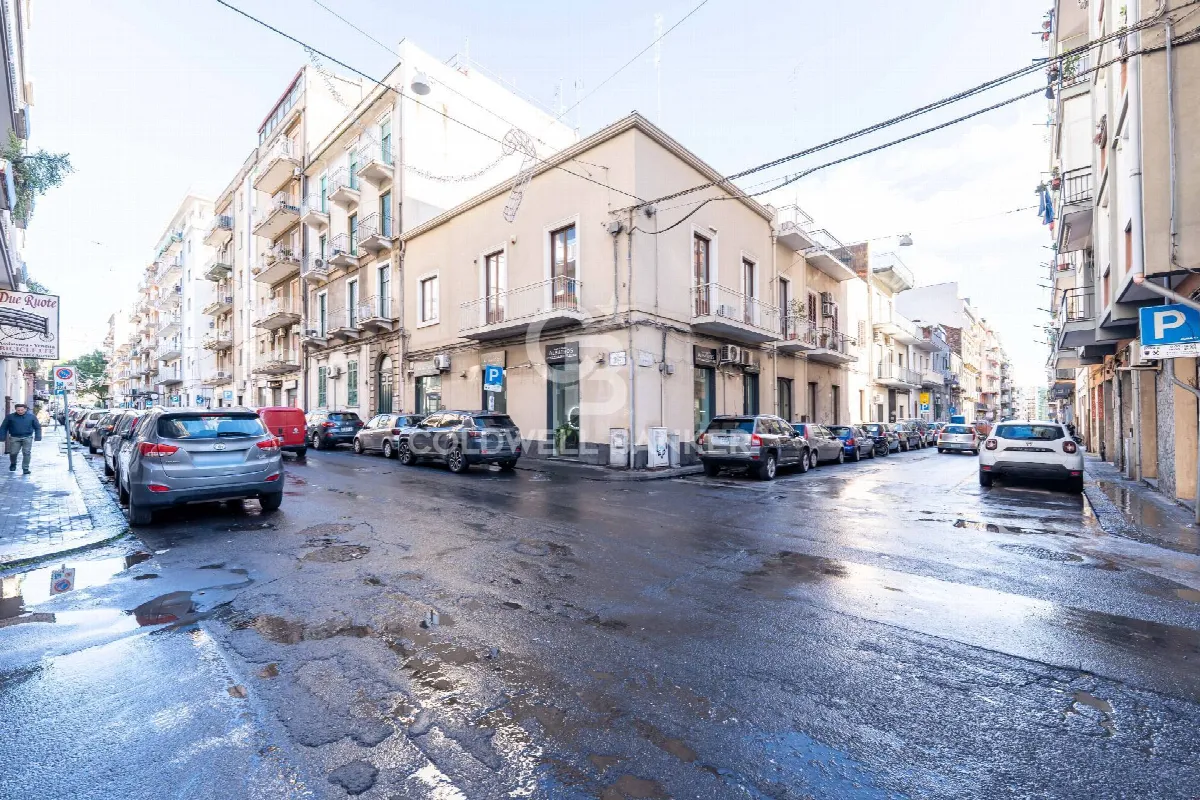 Appartamento in vendita a Catania, Borgo,Sanzio,Beccaria,Lanza,Cibali - foto 1