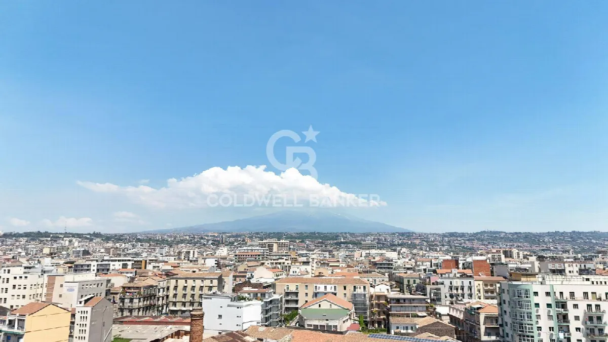 Appartamento in vendita a Catania, Zona centro - foto 2