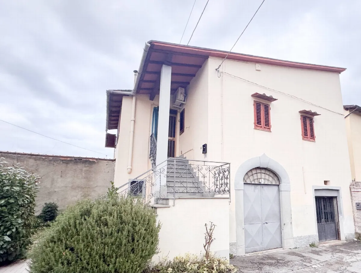 Appartamento in vendita a Montevarchi, Levanella - foto 1