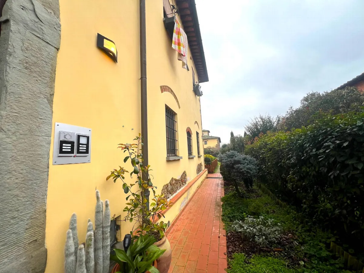 Appartamento in vendita a Arezzo, Frassineto - foto 2