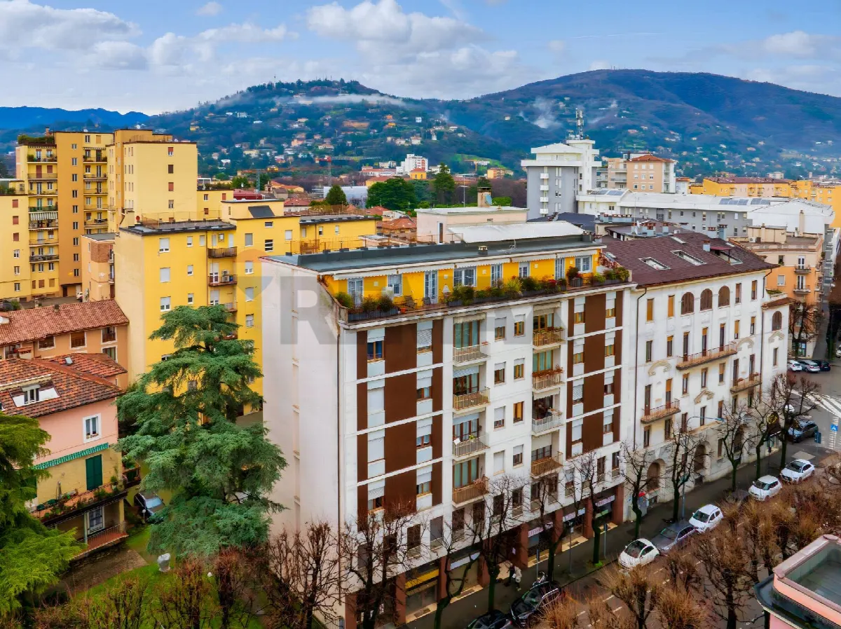 Appartamento in vendita a Brescia, Centro storico - foto 1