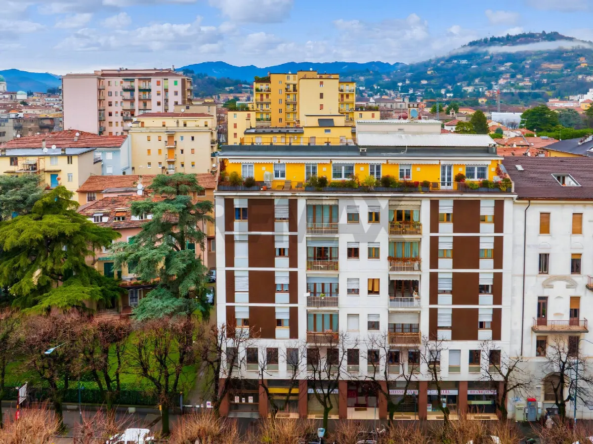 Appartamento in vendita a Brescia, Centro storico - foto 2