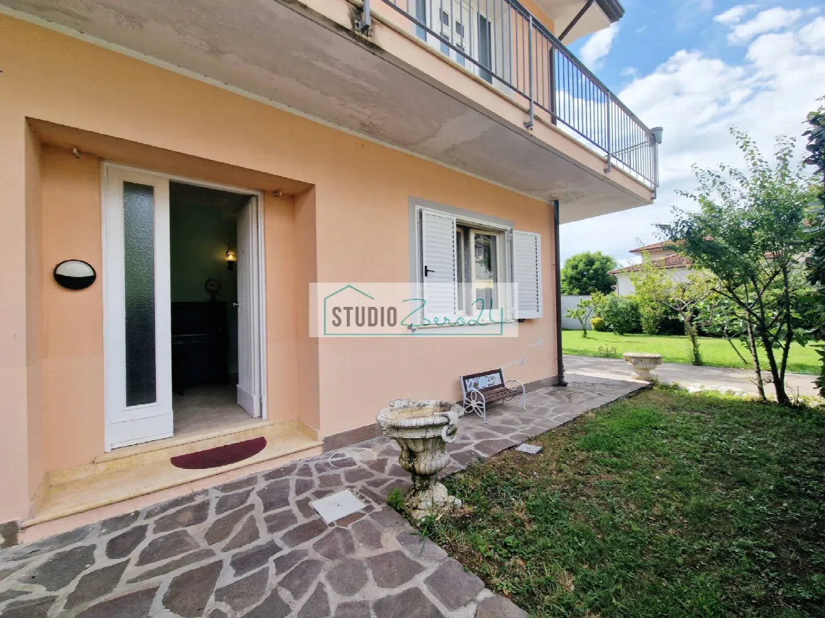 Appartamento in vendita a Camaiore, Lido di Camaiore - foto 3