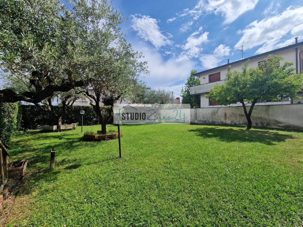 Appartamento in vendita a Camaiore, Lido di Camaiore - foto 3