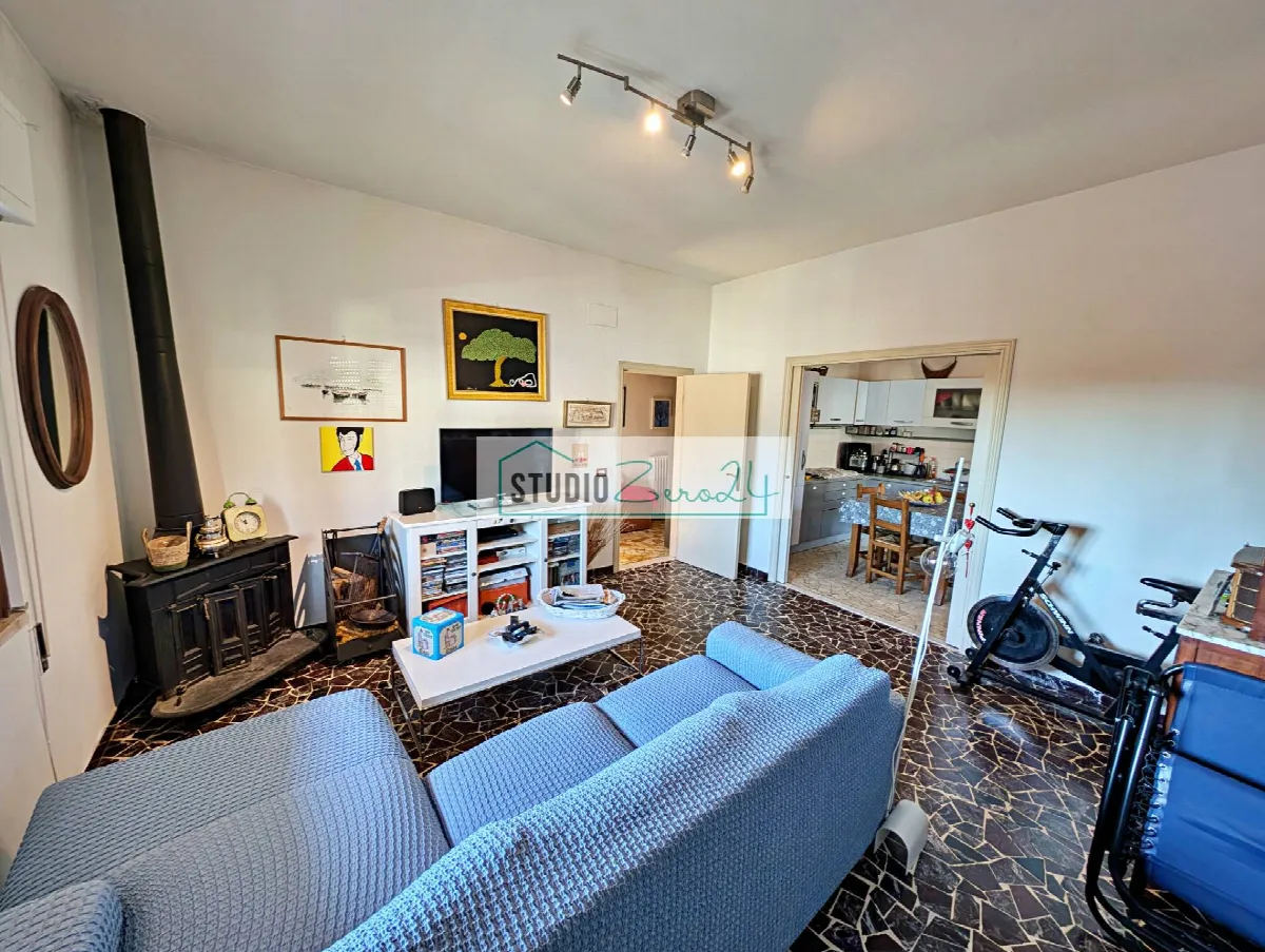 Appartamento in vendita a Pietrasanta, Centro Storico - foto 3