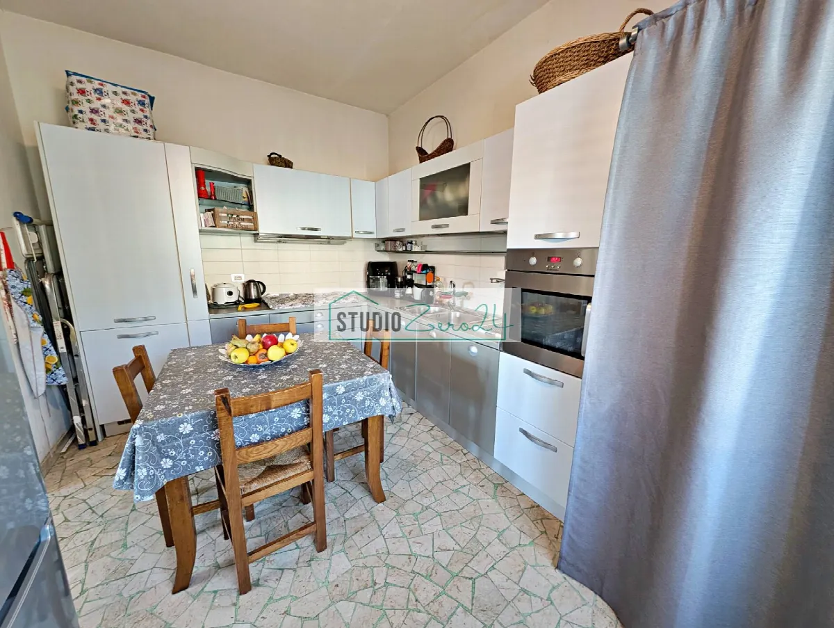 Appartamento in vendita a Pietrasanta, Centro Storico - foto 5