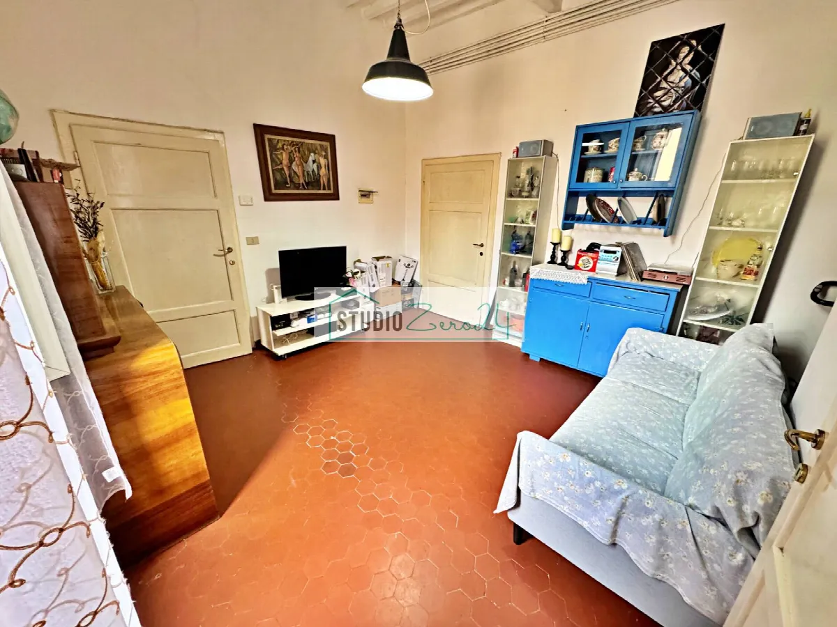 Appartamento in vendita a Pietrasanta, Centro Storico - foto 1