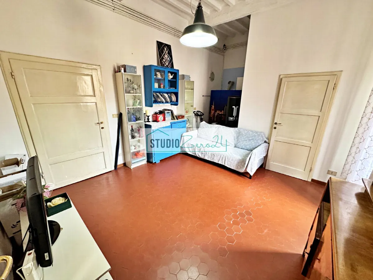 Appartamento in vendita a Pietrasanta, Centro Storico - foto 3