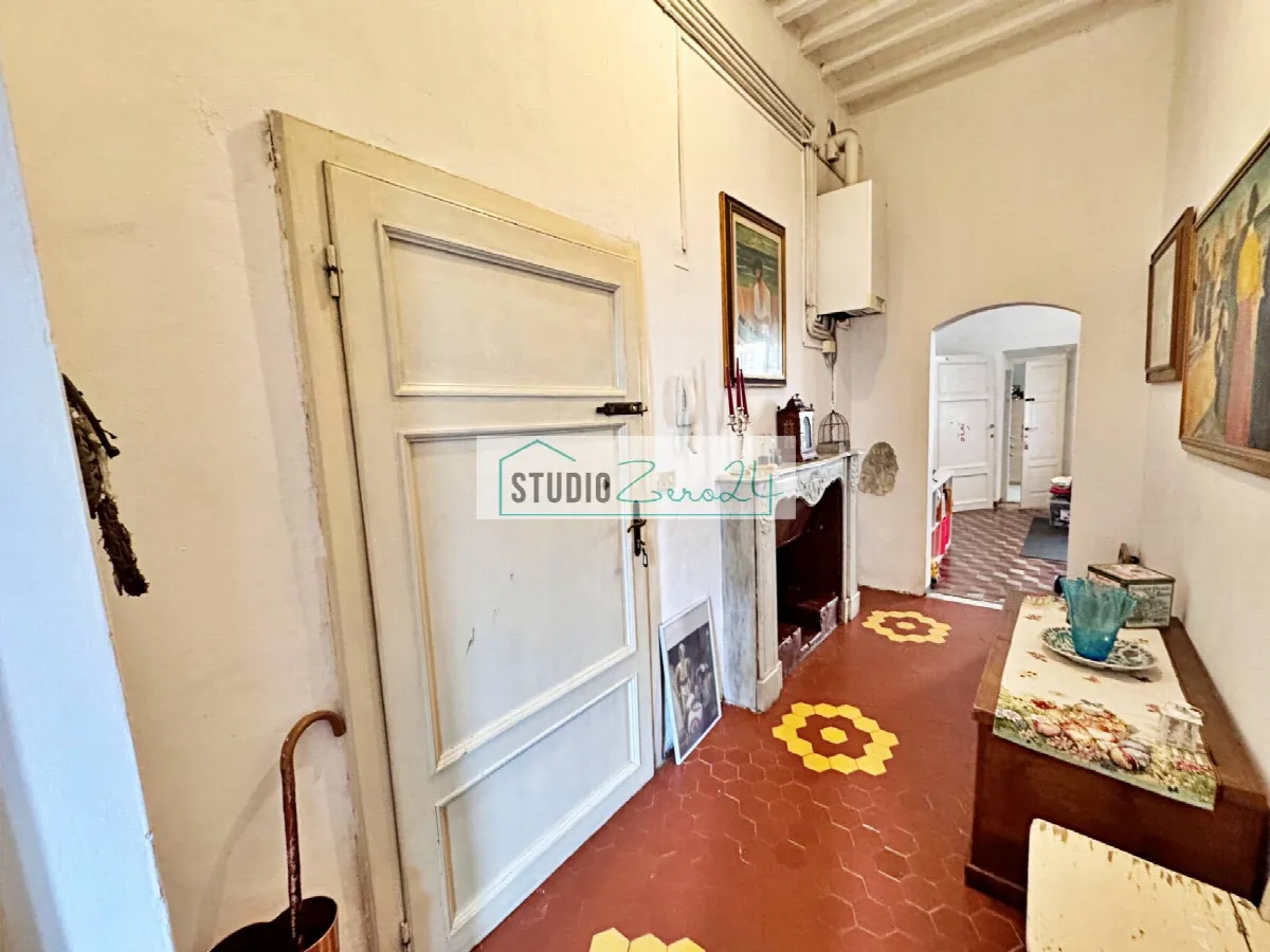 Appartamento in vendita a Pietrasanta, Centro Storico - foto 5