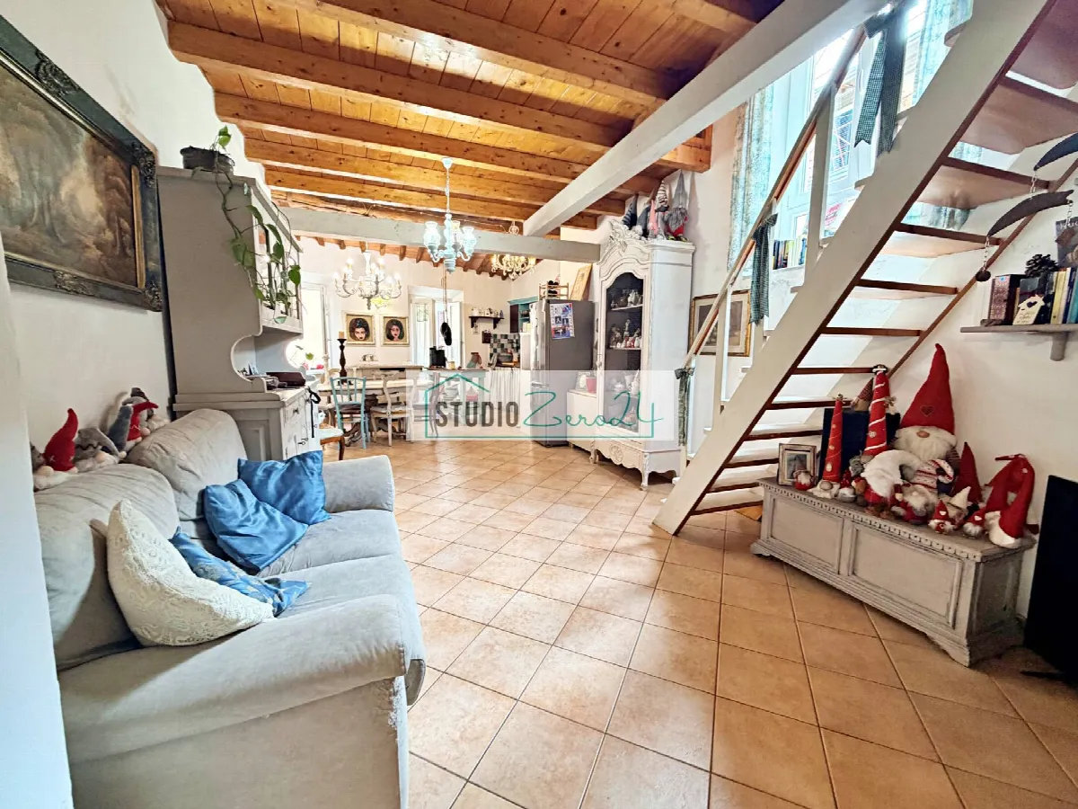 Appartamento in vendita a Seravezza, Centro - foto 1