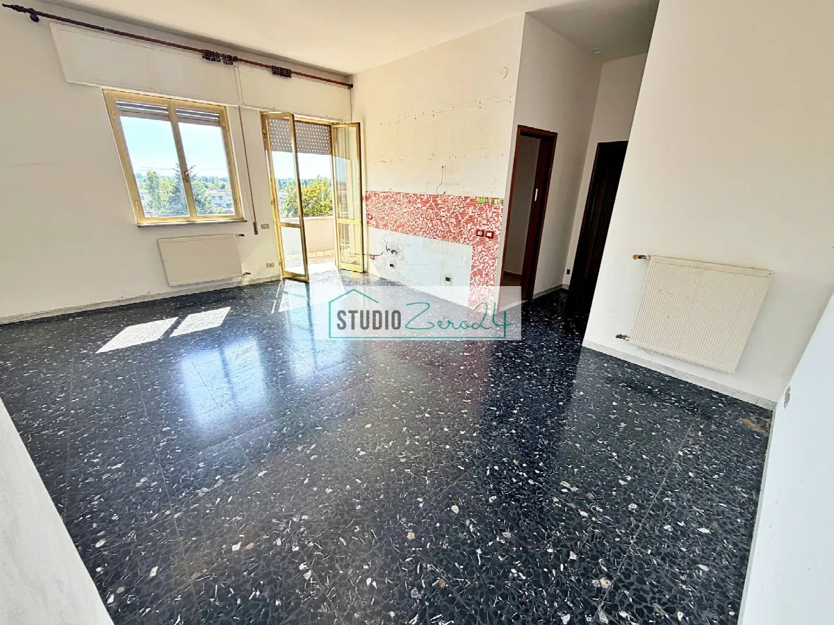 Appartamento in vendita a Pietrasanta, Centro Storico - foto 3