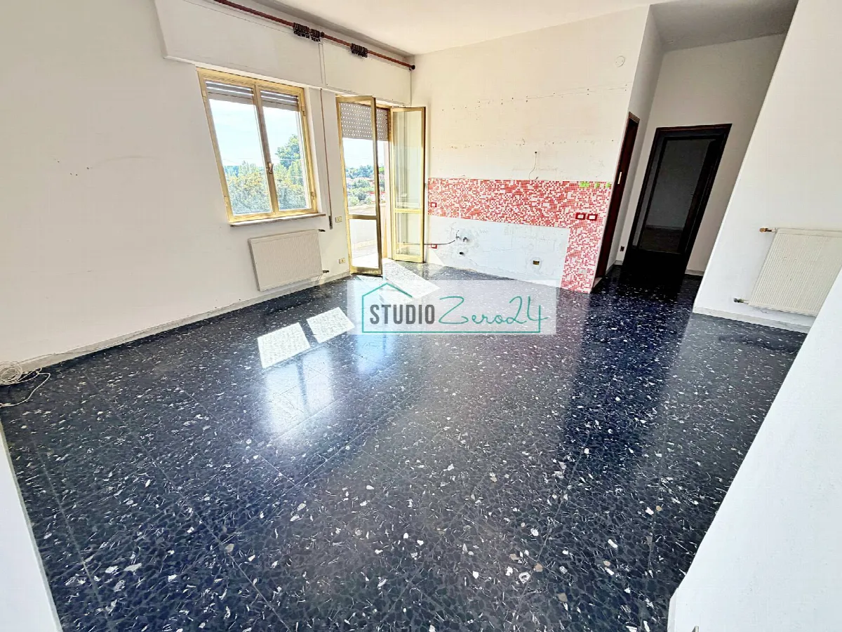Appartamento in vendita a Pietrasanta, Centro Storico - foto 4