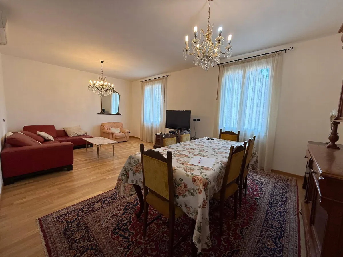 Appartamento in vendita a Modena, Centro storico - foto 3