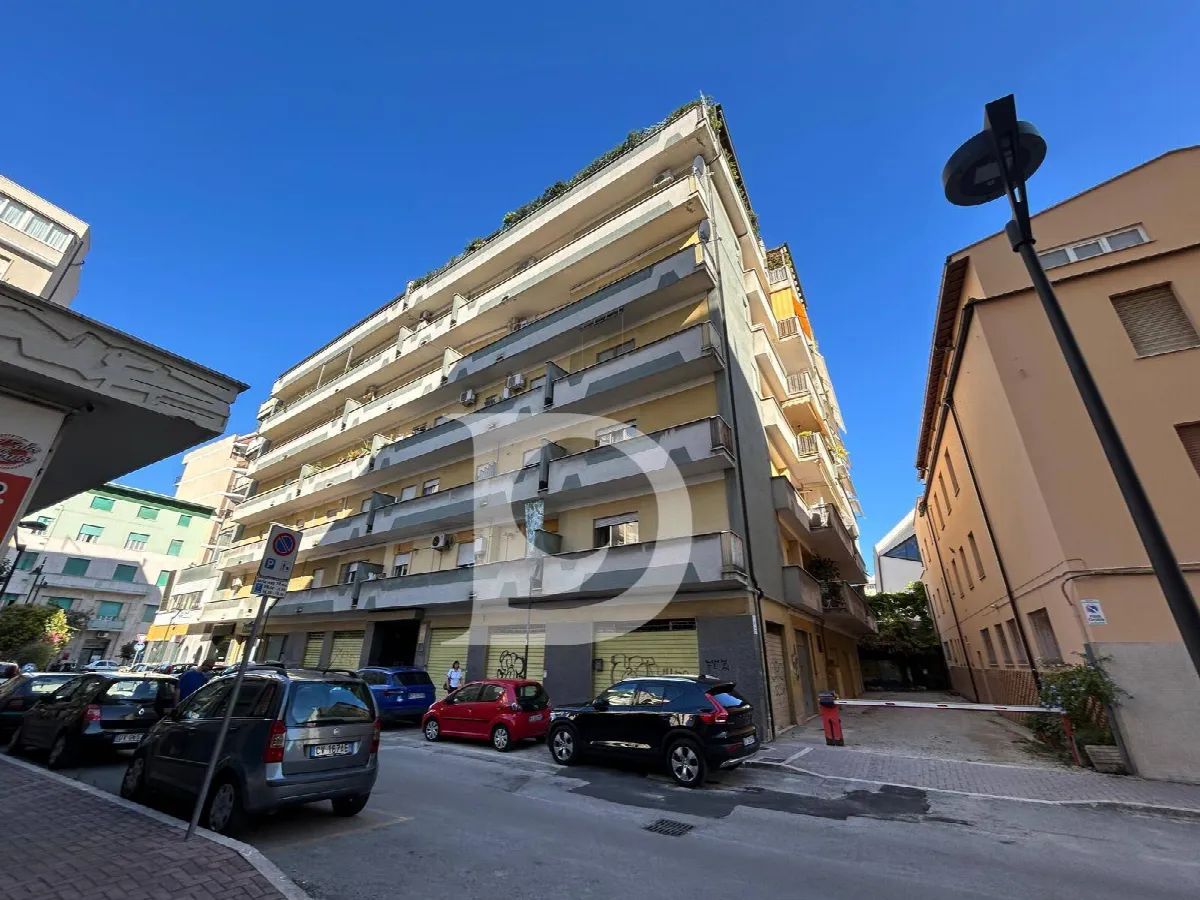 Appartamento in vendita a Pescara, Centro - foto 1