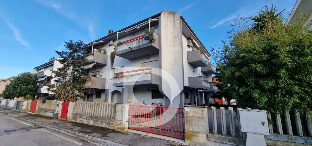 Appartamento in vendita a Loreto Aprutino - foto 1